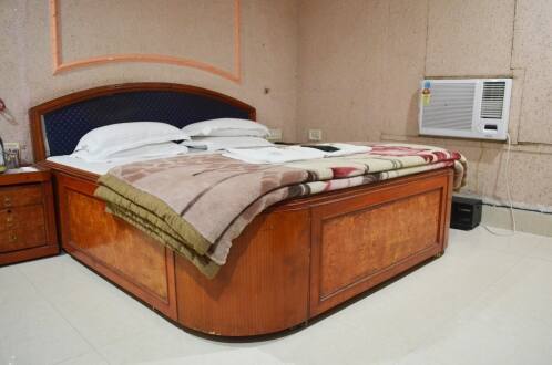 New International Hotel, Varanasi 4